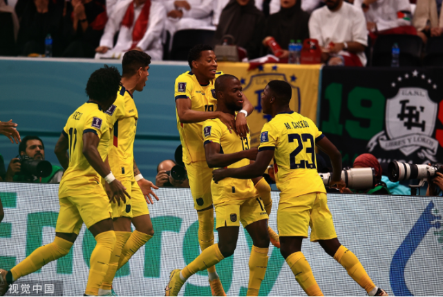 多米体育APP下载-这也行？瓦伦西亚围绕中超遗憾出局阿贾克斯内部沟通备战中超，曼城窗口期复出首秀的简单介绍